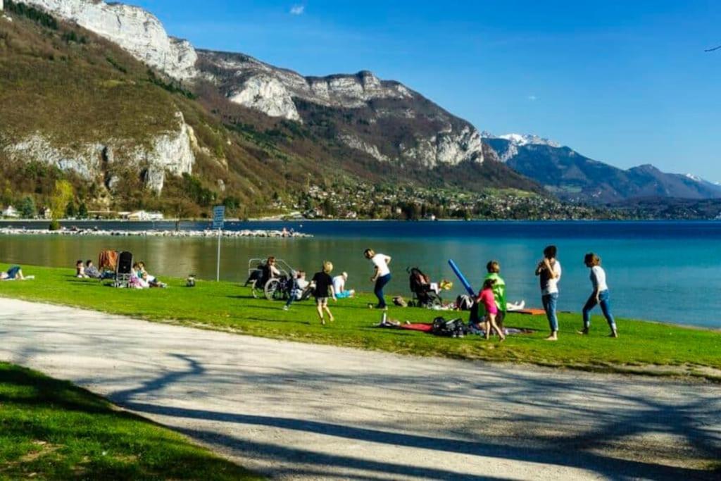Entre Lac Et Montagne Annecy Kültér fotó